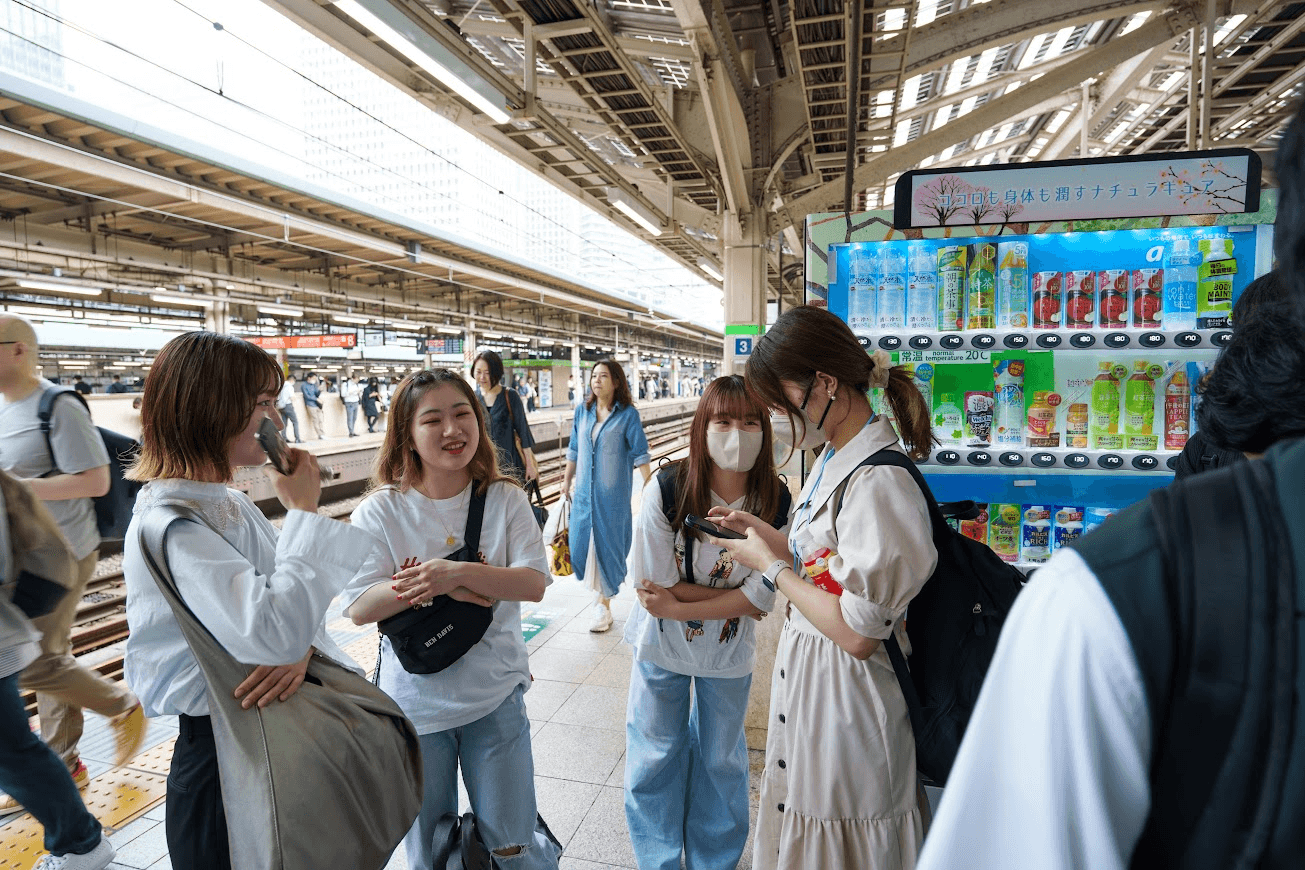 Trip2023-駅ホーム